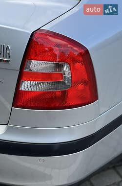 Лифтбек Skoda Octavia 2006 в 