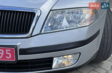Лифтбек Skoda Octavia 2006 в 