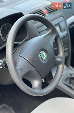 Лифтбек Skoda Octavia 2006 в 