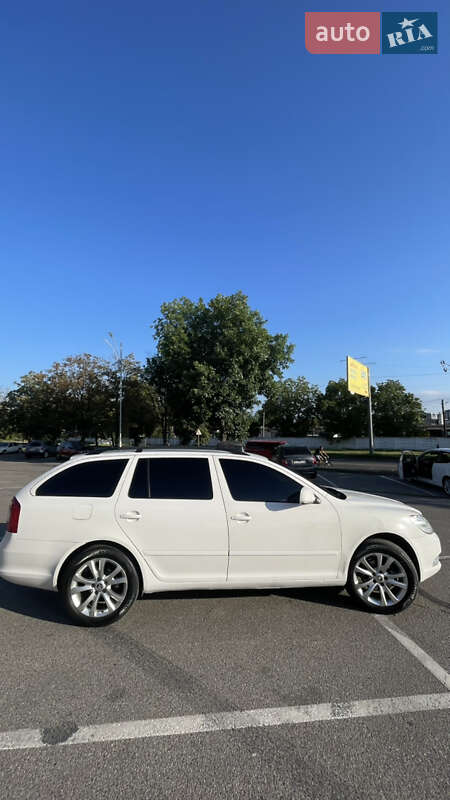 Універсал Skoda Octavia 2010 в Львові