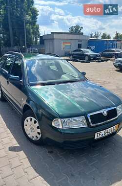 Универсал Skoda Octavia 2004 в Виннице