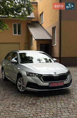 Универсал Skoda Octavia 2020 в Тячеве