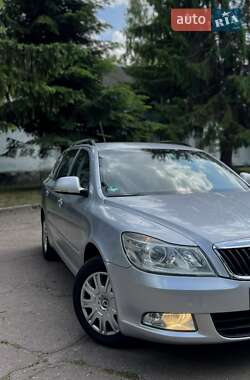 Универсал Skoda Octavia 2009 в Корсуне-Шевченковском