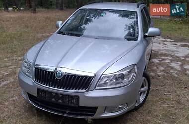Універсал Skoda Octavia 2012 в Острозі