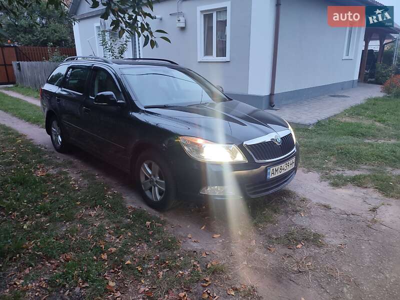Универсал Skoda Octavia 2012 в Овруче