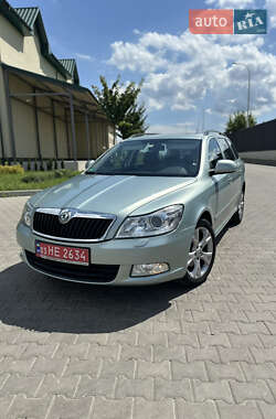 Универсал Skoda Octavia 2010 в Луцке