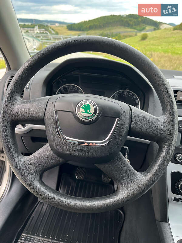 Лифтбек Skoda Octavia 2008 в Львове