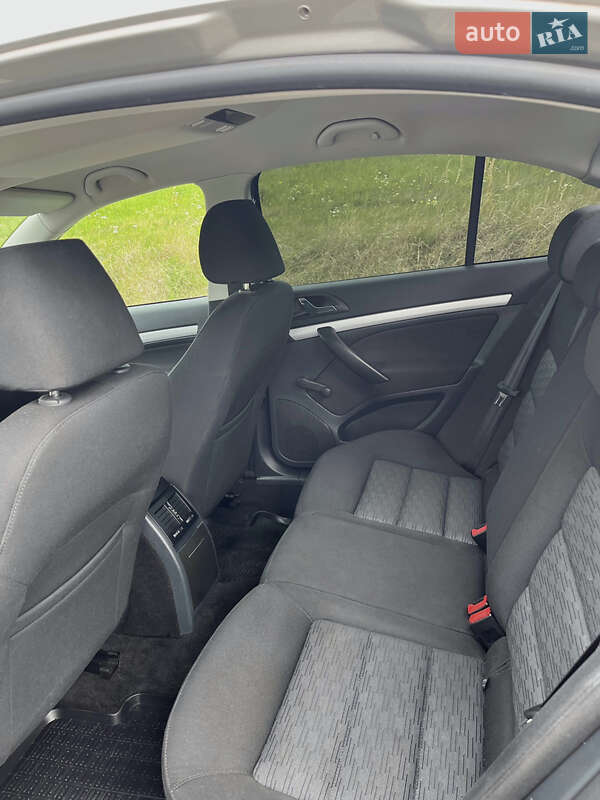 Лифтбек Skoda Octavia 2008 в Львове