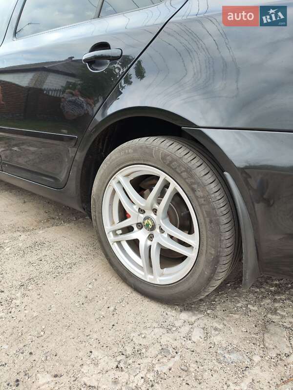 Лифтбек Skoda Octavia 2011 в Харькове