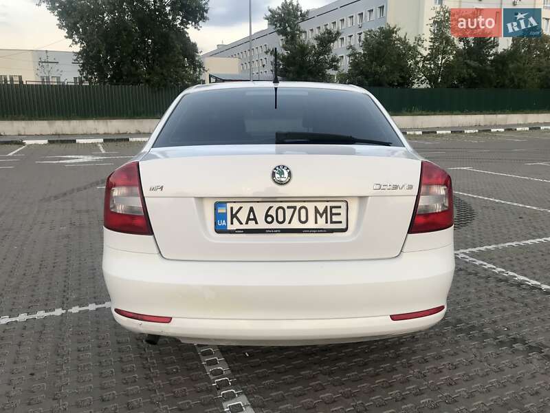 Лифтбек Skoda Octavia 2011 в Киеве фото 5 Лифтбек Skoda Octavia 2011 в Киеве