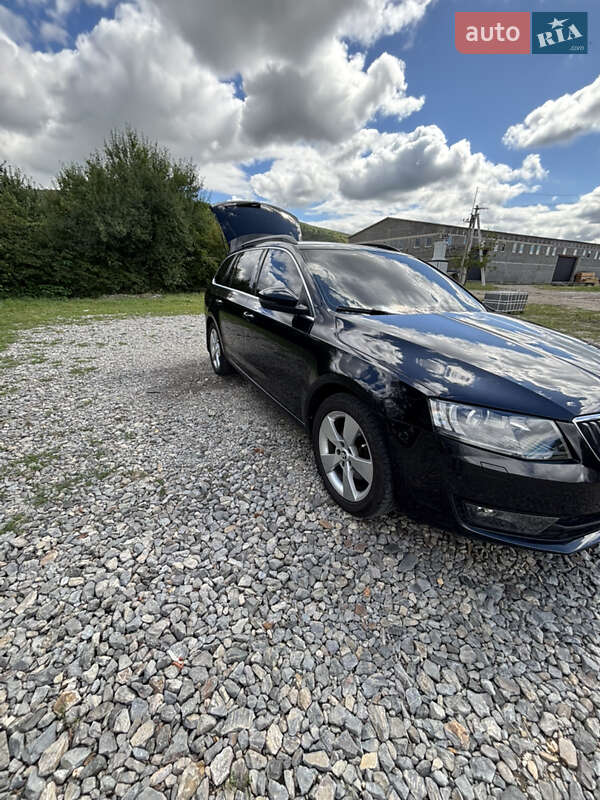 Універсал Skoda Octavia 2015 в Виноградові