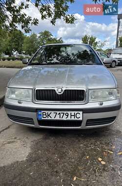 Лифтбек Skoda Octavia 2003 в 