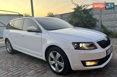 Універсал Skoda Octavia 2016 в Дніпрі