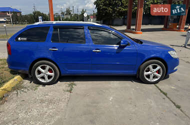 Универсал Skoda Octavia 2010 в 