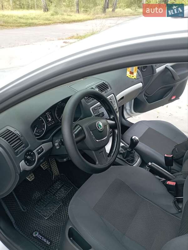 Универсал Skoda Octavia 2010 в Славуте