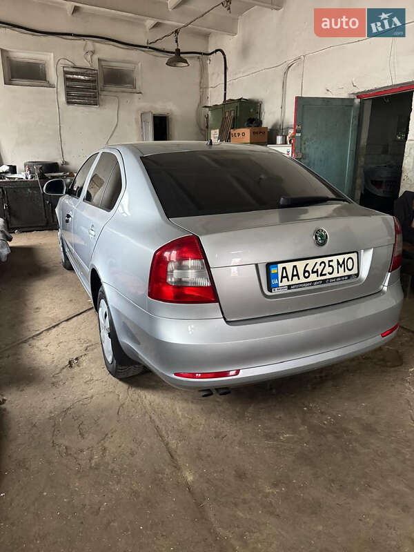 Лифтбек Skoda Octavia 2012 в Ровно
