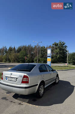 Лифтбек Skoda Octavia 2005 в 