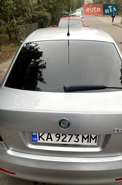 Лифтбек Skoda Octavia 2010 в 