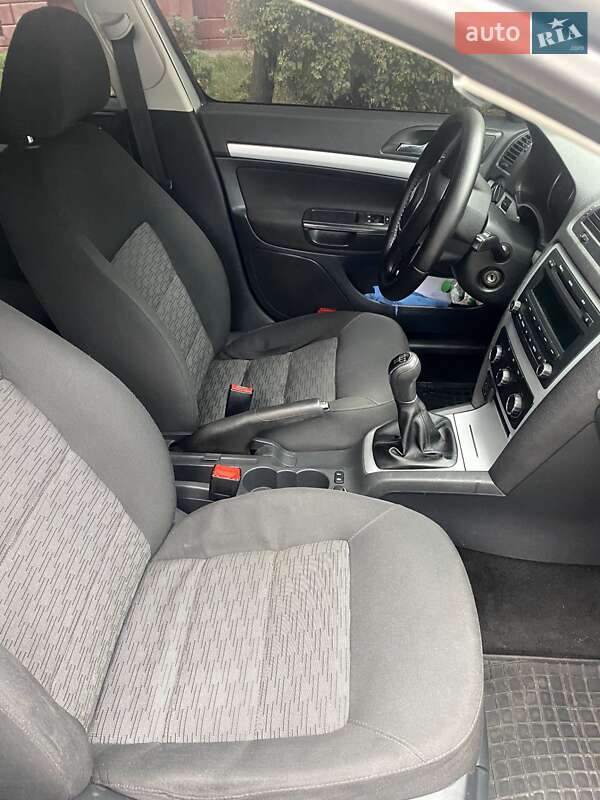 Лифтбек Skoda Octavia 2010 в Белой Церкви фото 5 Лифтбек Skoda Octavia 2010 в Белой Церкви