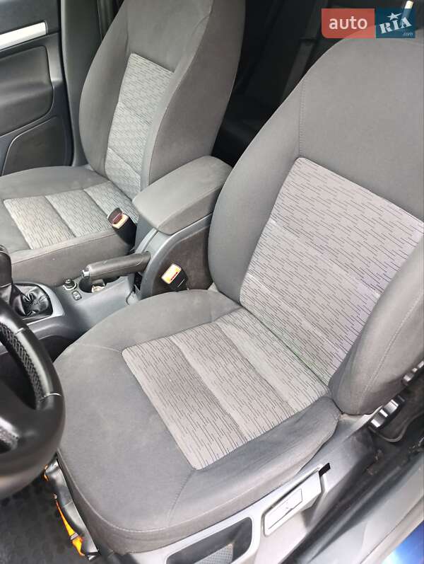 Универсал Skoda Octavia 2010 в Брошневе-Осаде