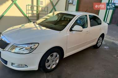 Лифтбек Skoda Octavia 2012 в 