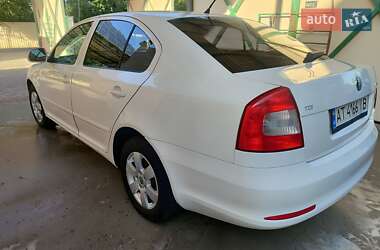 Лифтбек Skoda Octavia 2012 в 