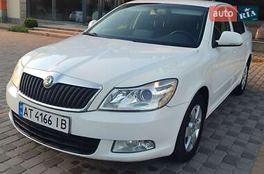 Лифтбек Skoda Octavia 2012 в 