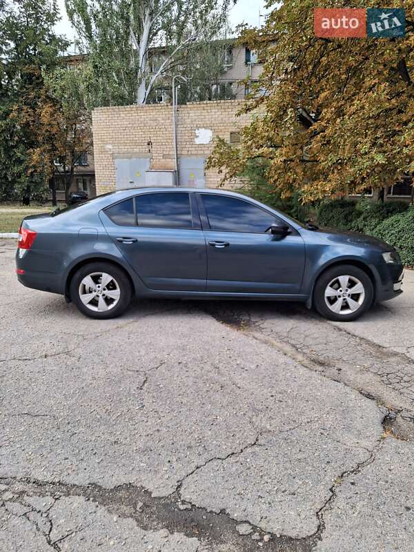 Лифтбек Skoda Octavia 2016 в Запорожье