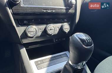 Лифтбек Skoda Octavia 2013 в 