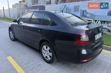 Лифтбек Skoda Octavia 2012 в 