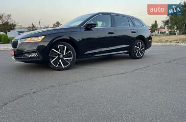 Универсал Skoda Octavia 2021 в 