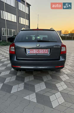 Универсал Skoda Octavia 2010 в 