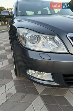 Универсал Skoda Octavia 2010 в 