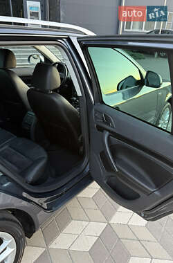 Универсал Skoda Octavia 2010 в 