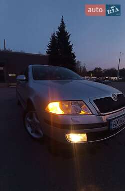Ліфтбек Skoda Octavia 2004 в Харкові