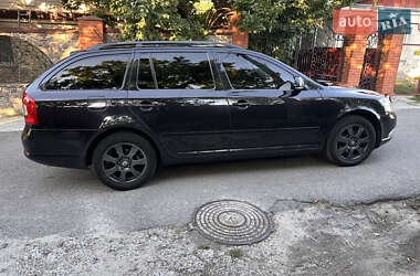 Універсал Skoda Octavia 2011 в 