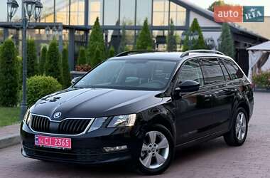 Универсал Skoda Octavia 2017 в Стрые