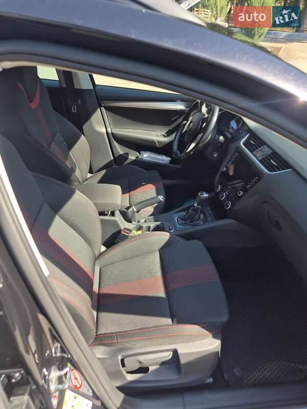 Універсал Skoda Octavia 2017 в Лозовій