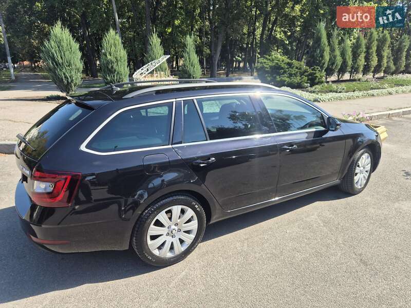 Універсал Skoda Octavia 2017 в Лозовій