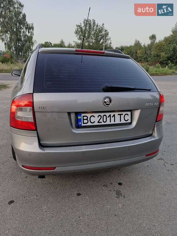 Универсал Skoda Octavia 2010 в Львове