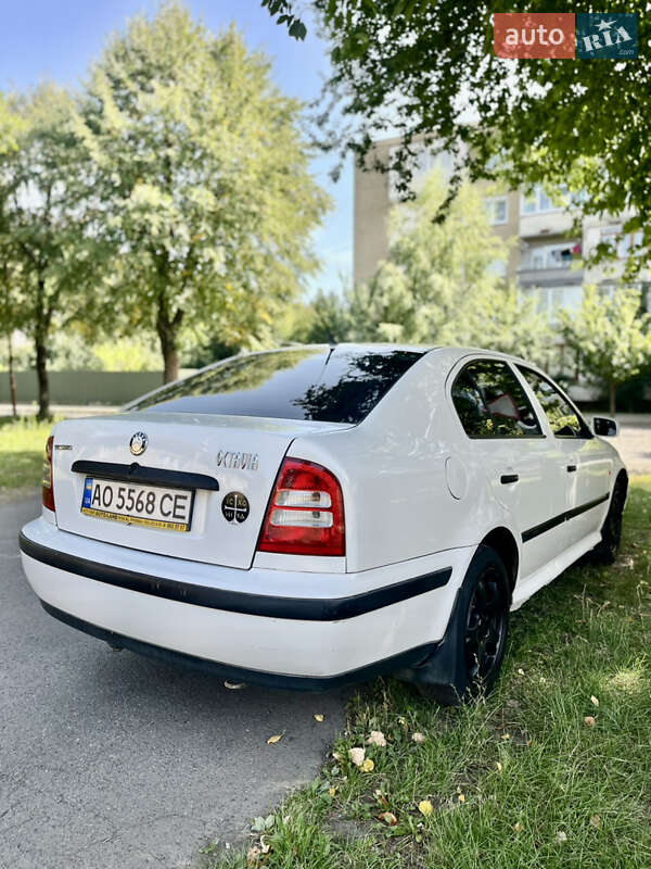 Лифтбек Skoda Octavia 2002 в Мукачево
