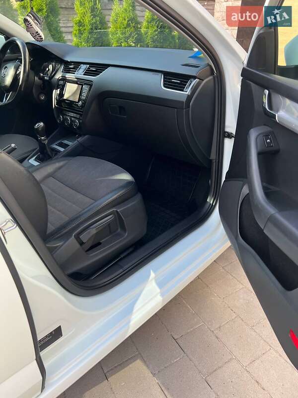 Універсал Skoda Octavia 2015 в Львові