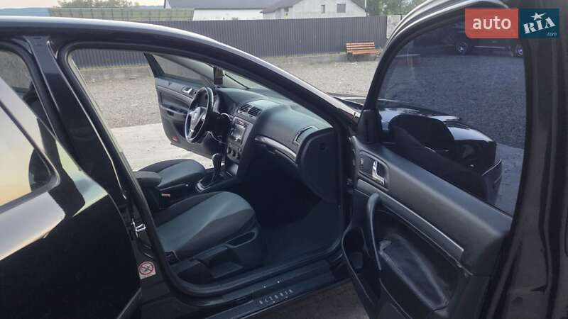 Лифтбек Skoda Octavia 2005 в Тячеве