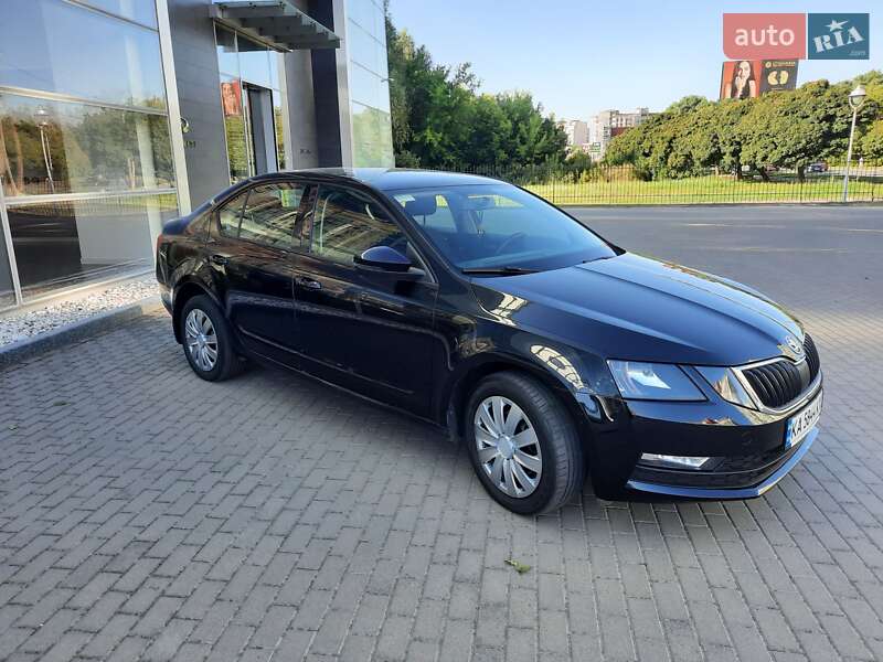 Лифтбек Skoda Octavia 2017 в Хмельницком