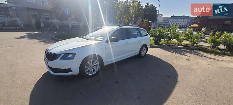 Універсал Skoda Octavia 2017 в Львові