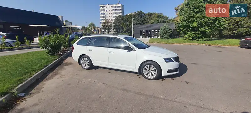 Skoda Octavia 2017 VIN TMBJG7NE4J0238061 фото оголошення 8 з 108