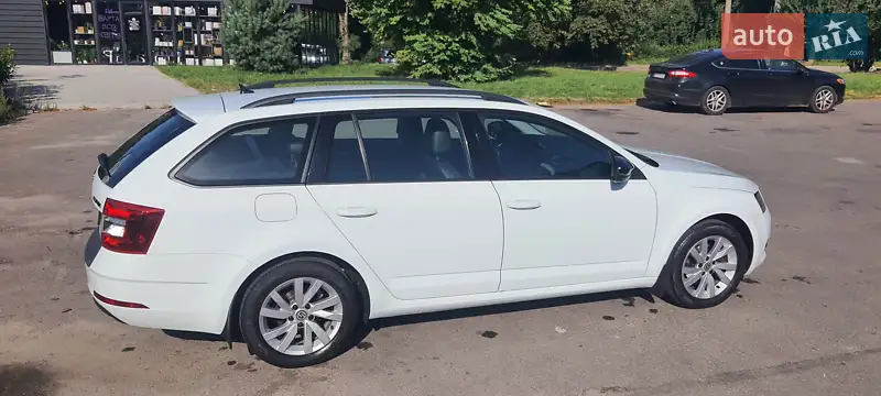 Skoda Octavia 2017 VIN TMBJG7NE4J0238061 фото оголошення 11 з 108