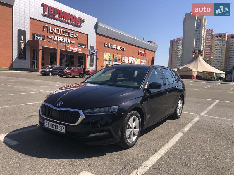 Универсал Skoda Octavia 2022 в Киеве