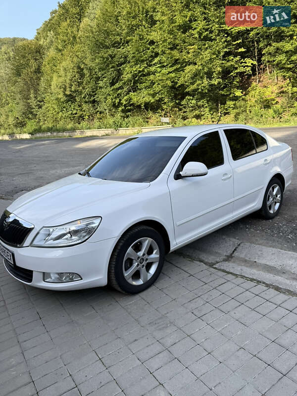 Лифтбек Skoda Octavia 2011 в 