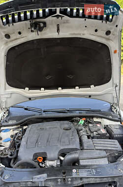 Лифтбек Skoda Octavia 2011 в 